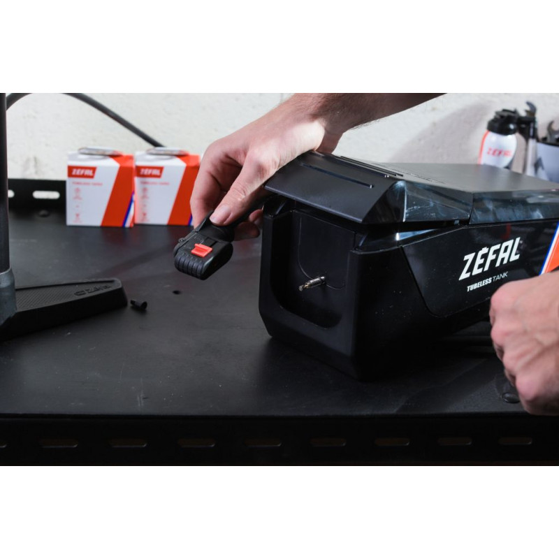 red cycling products tubeless air tank