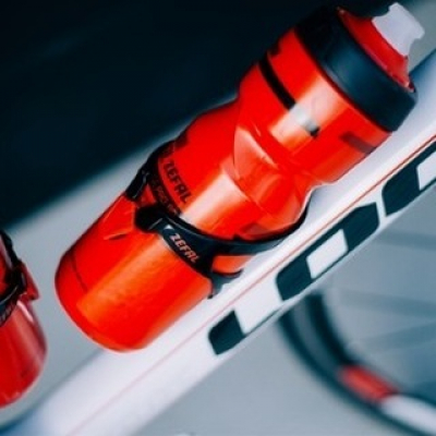 Do you clean your bottle regularly?

Discover our tips to keep your bottle in perfect condition and avoid bad maintenance.
Link in bio. 💻

#zefal #keeponriding #cycling #bikeaccessories #bidones #roadbike #bidons #cyclingbottles #frenchcycling